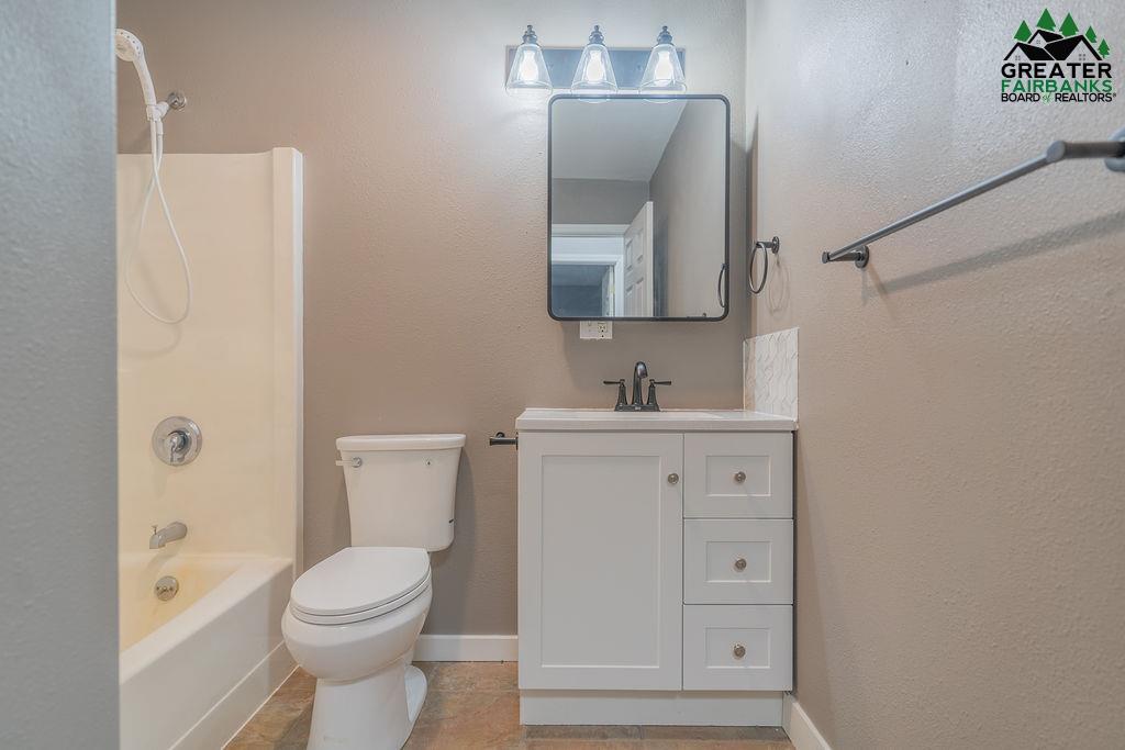 3845 PETER HAWK AVENUE