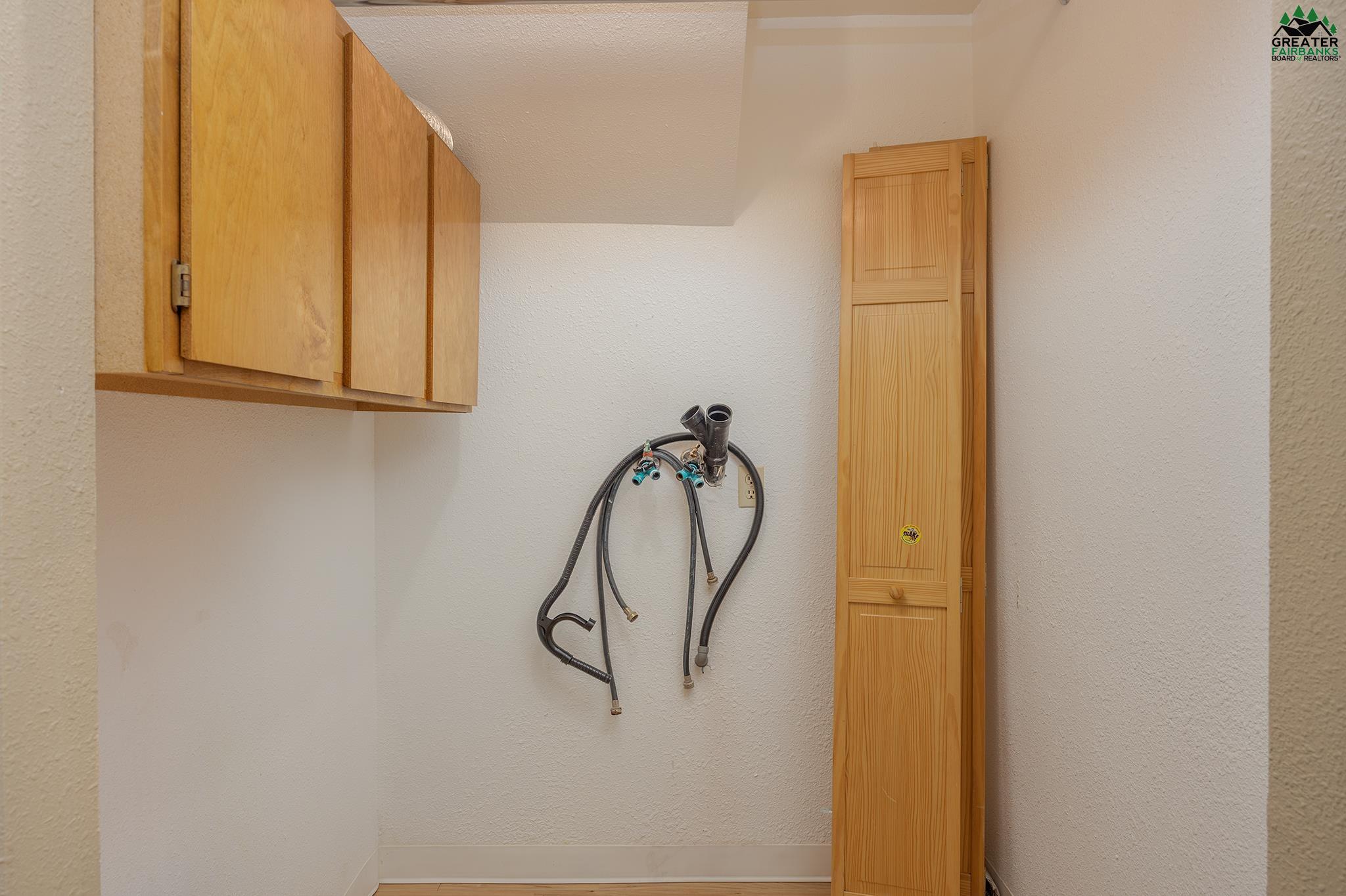 2658 CLYDESDALE DRIVE