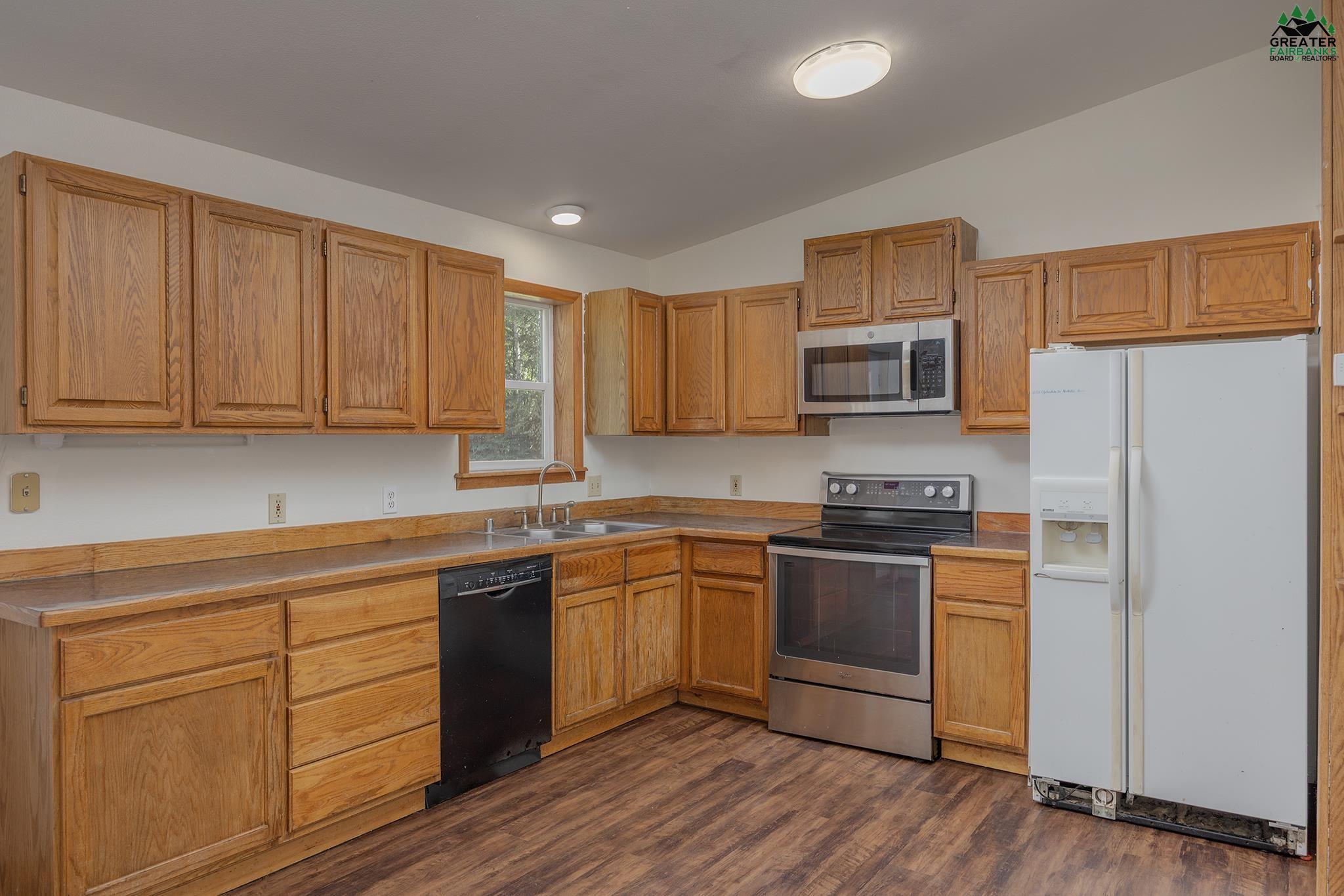 2658 CLYDESDALE DRIVE