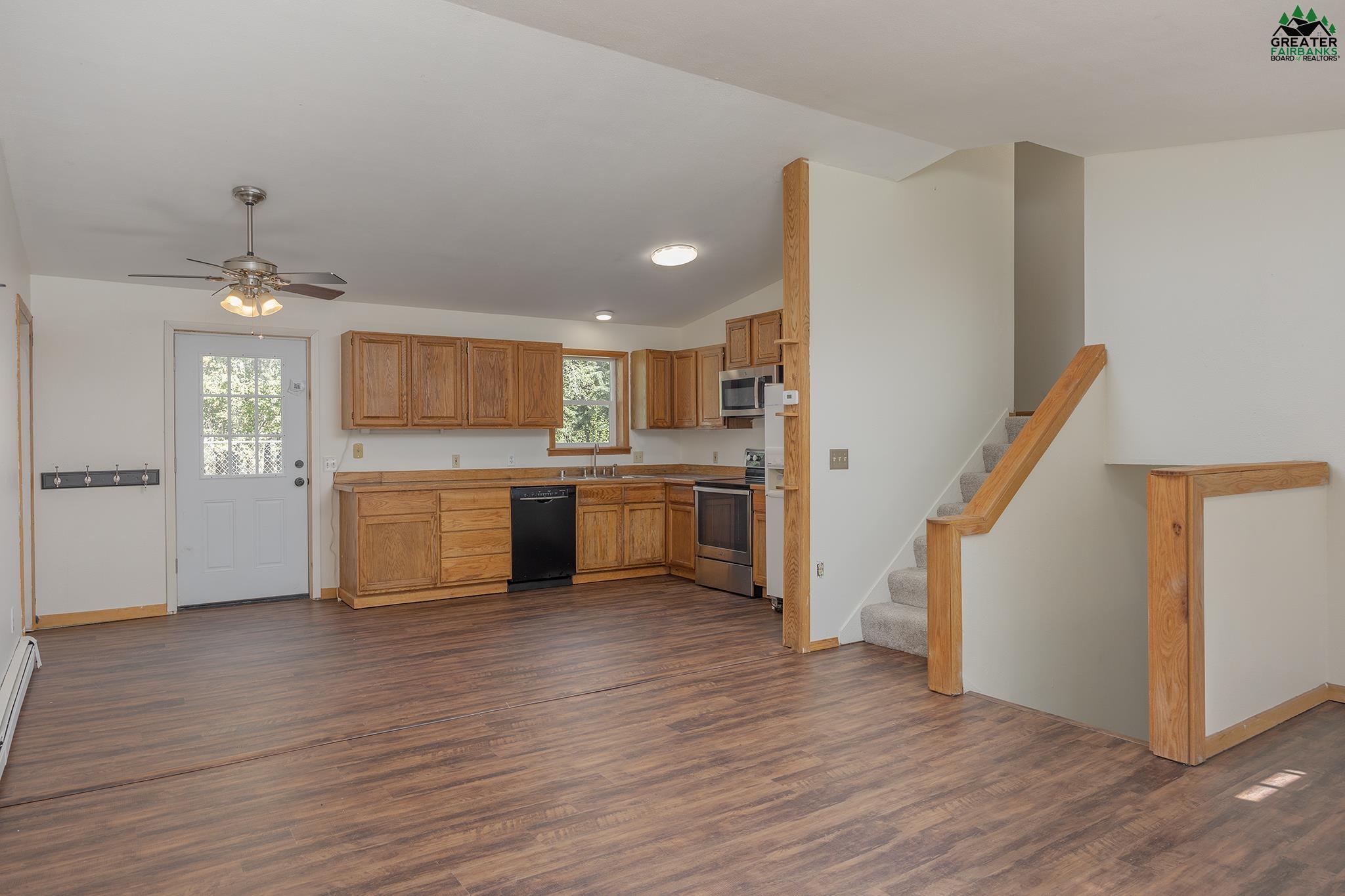 2658 CLYDESDALE DRIVE