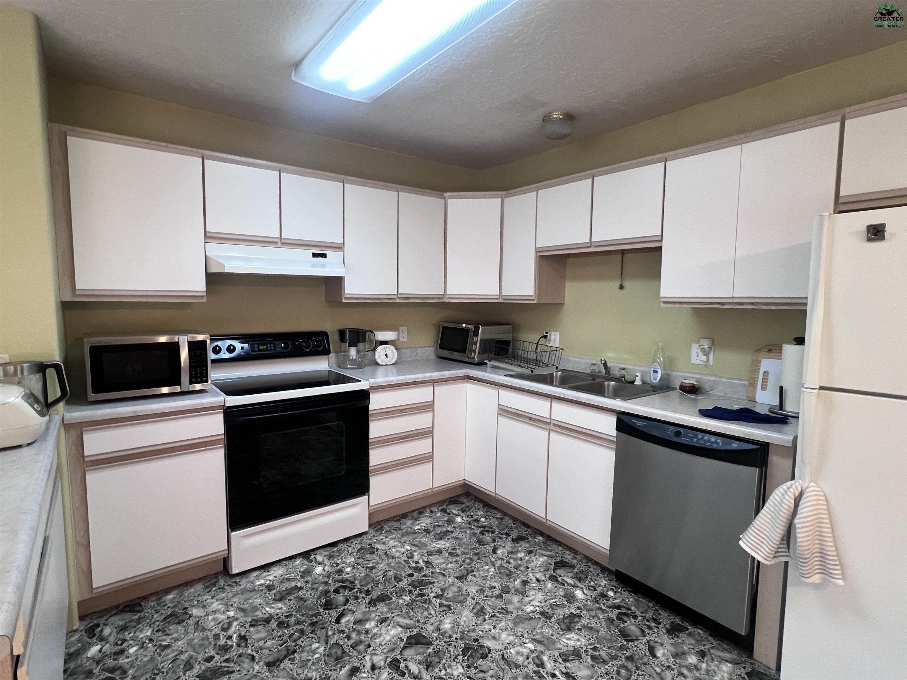 3195 COLLEGE ROAD Unit 5