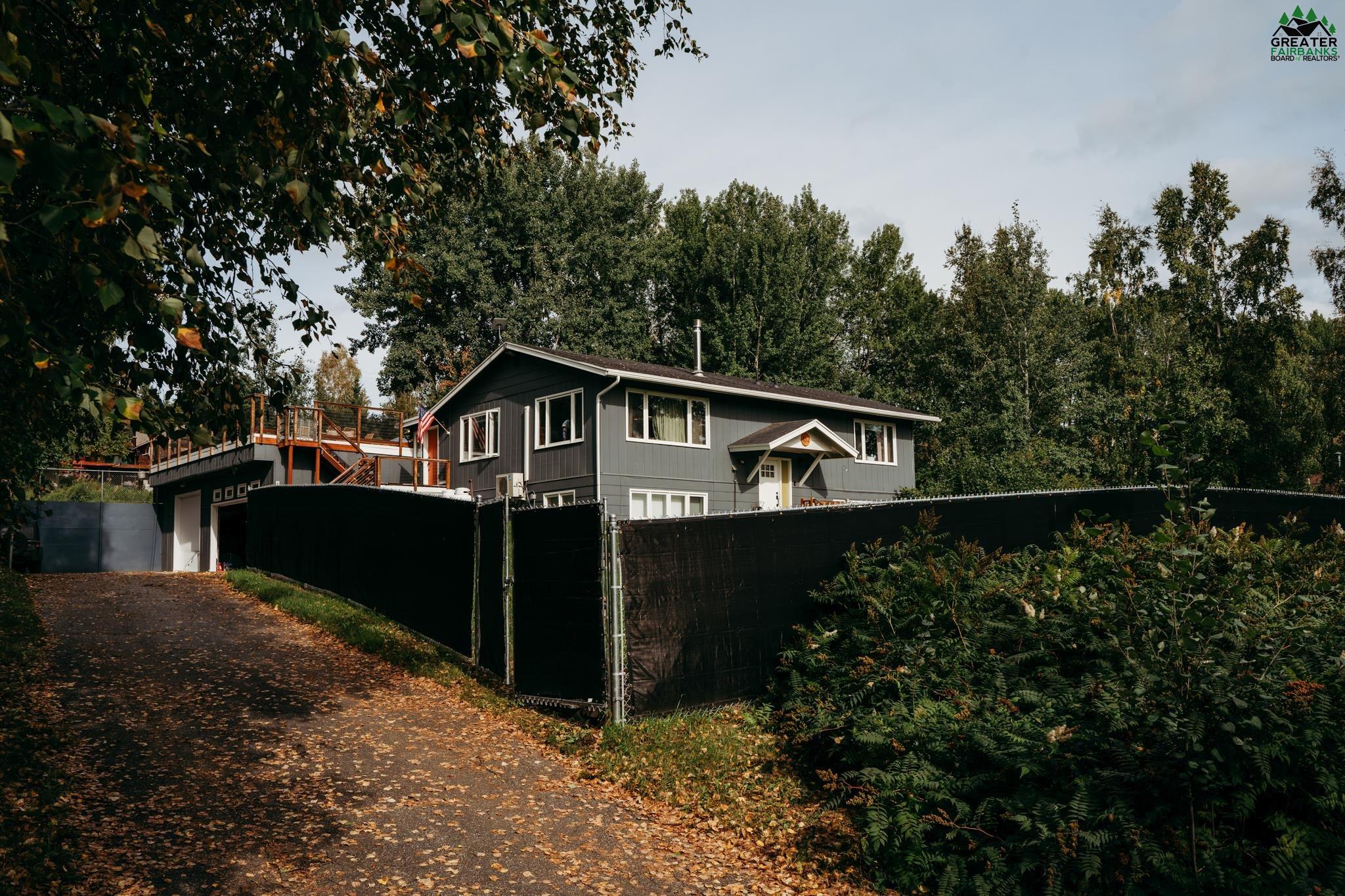 452 MARSHALL DRIVE