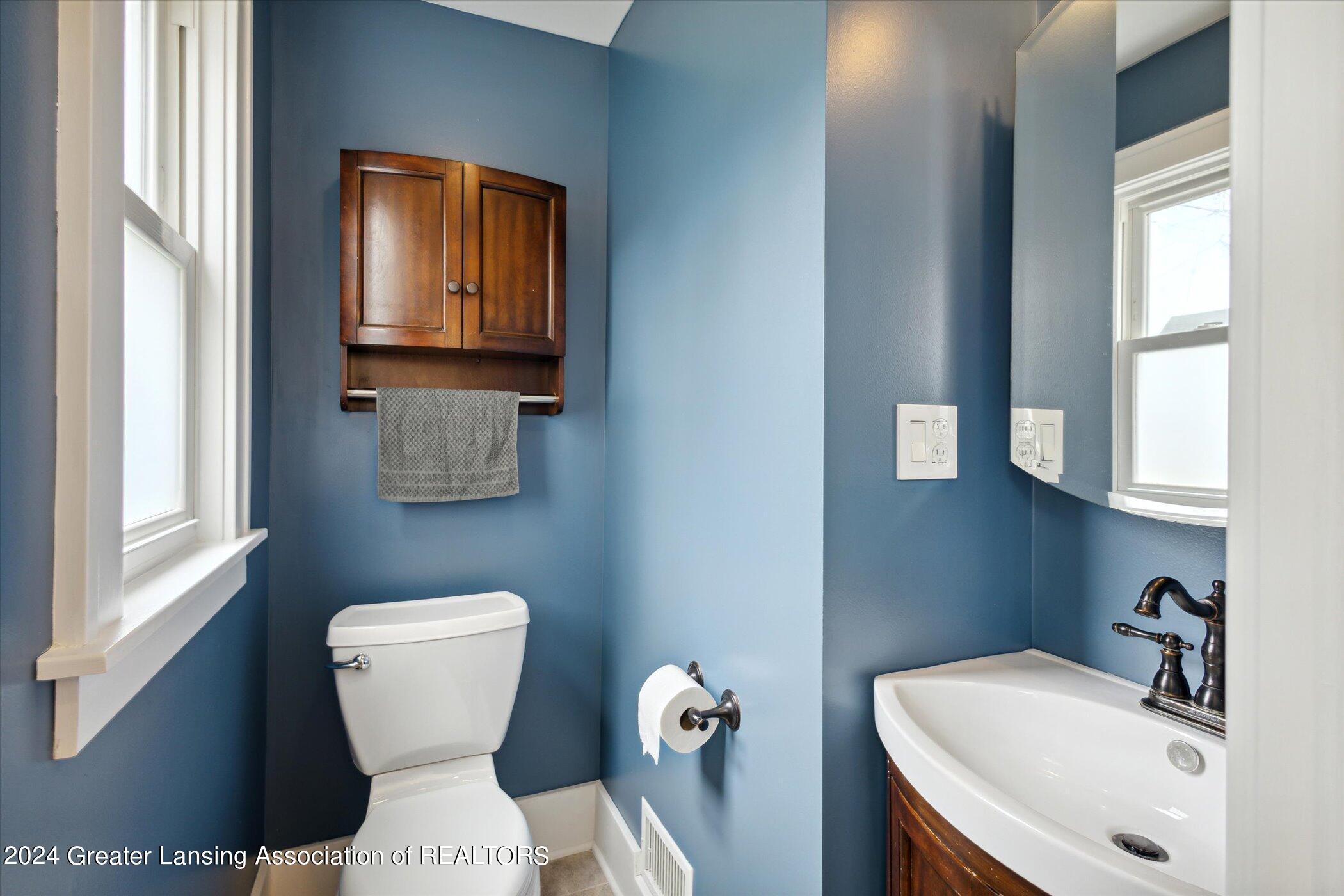 1509 W Kalamazoo Street