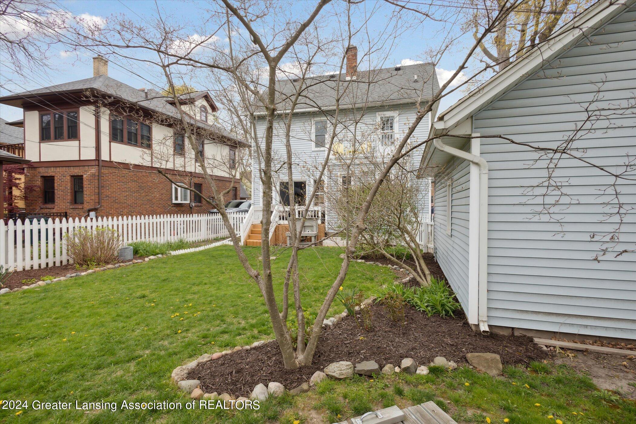 1509 W Kalamazoo Street