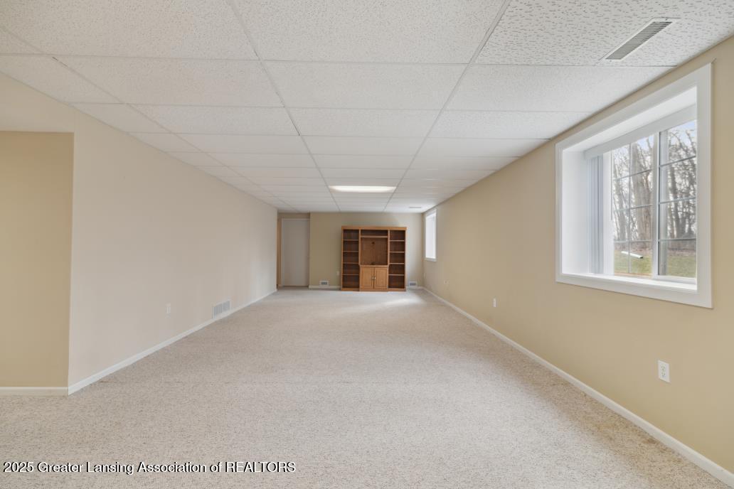 5215 N Hartel Road