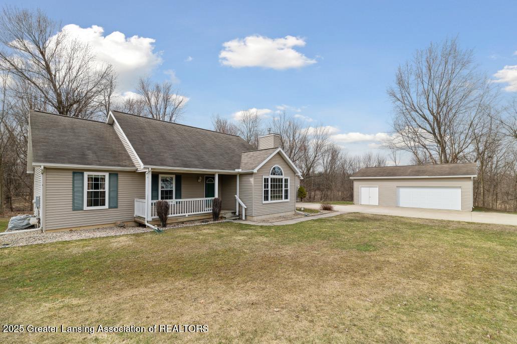 5215 N Hartel Road