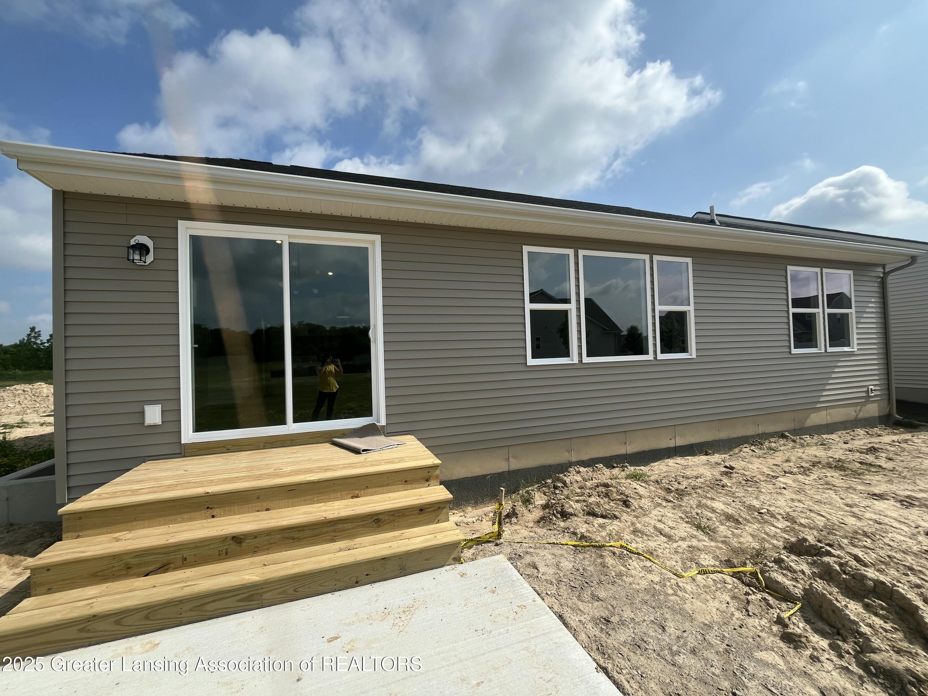 6686 Castleton Drive