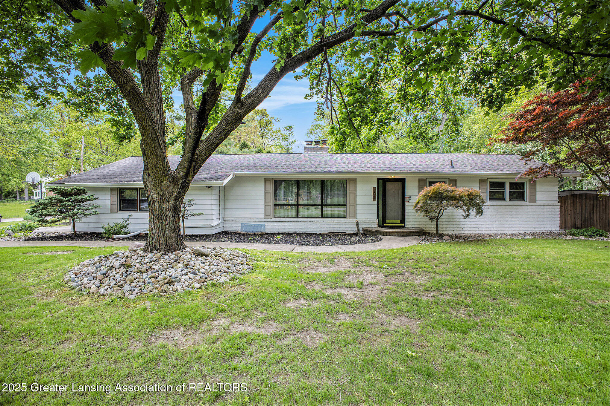 1504 Forest Hills Drive