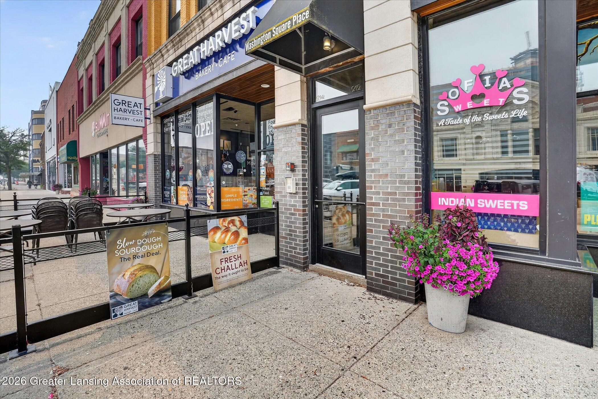 214 S Washington Square 4