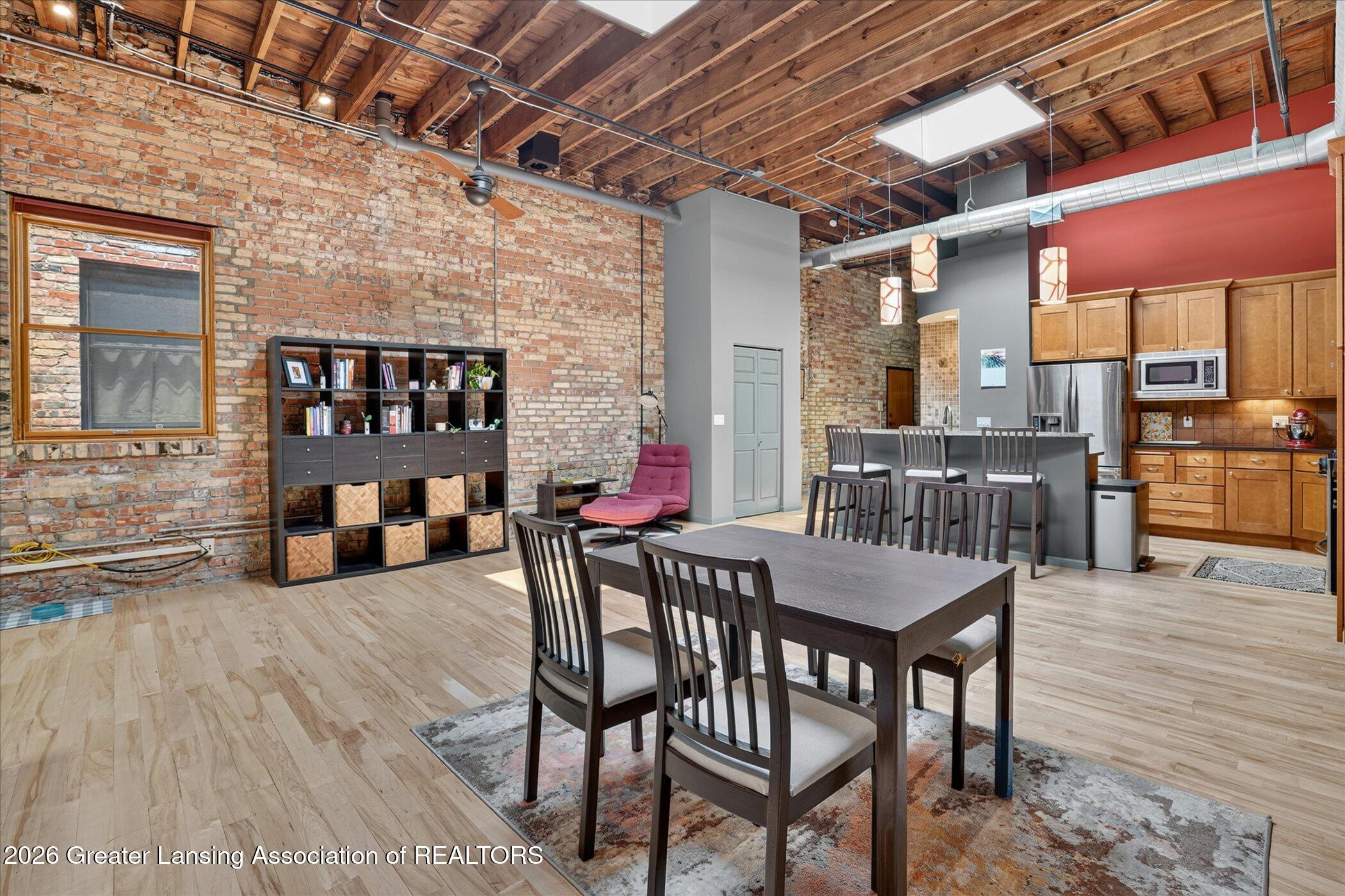 214 S Washington Square 4