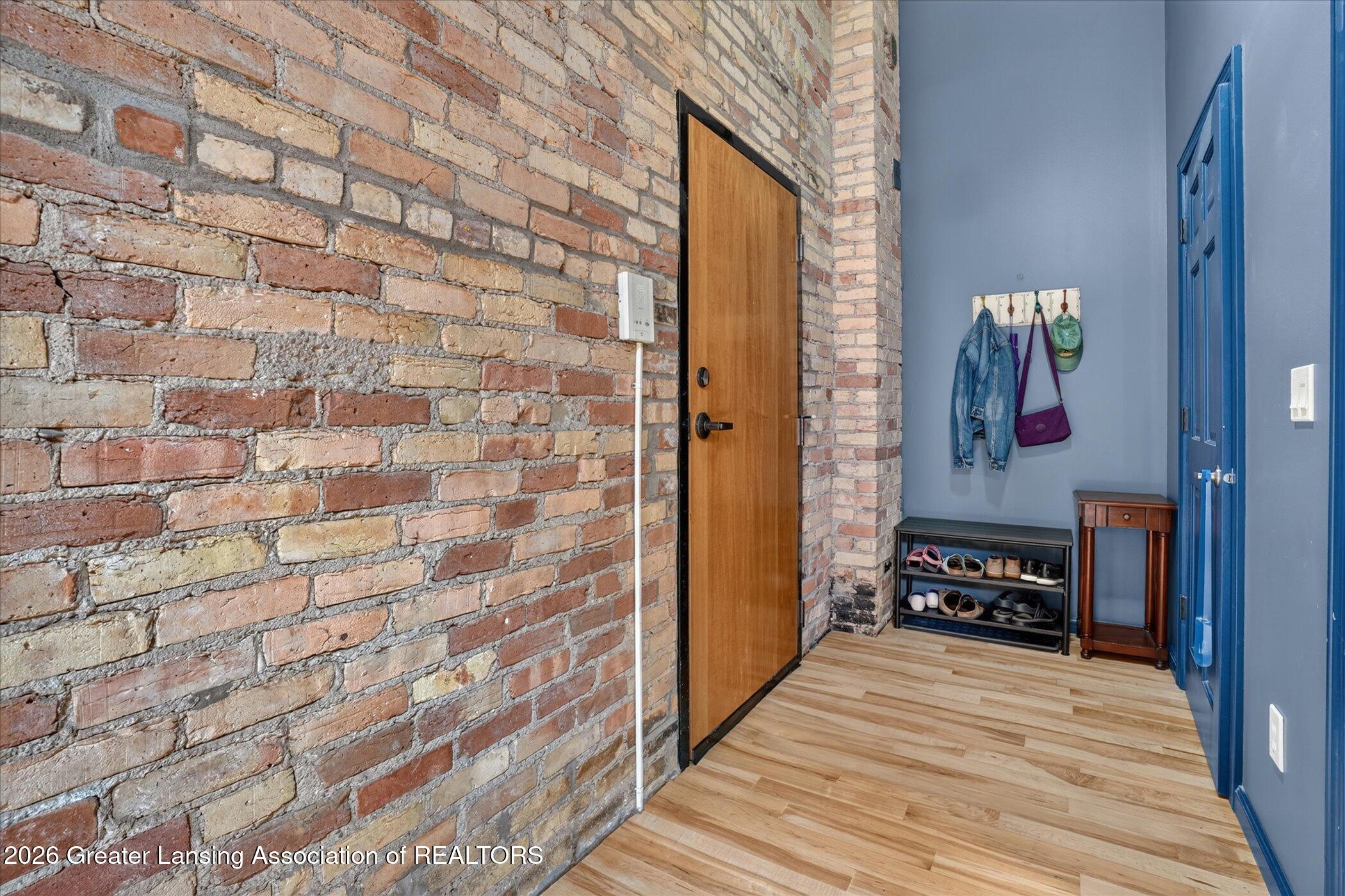 214 S Washington Square 4