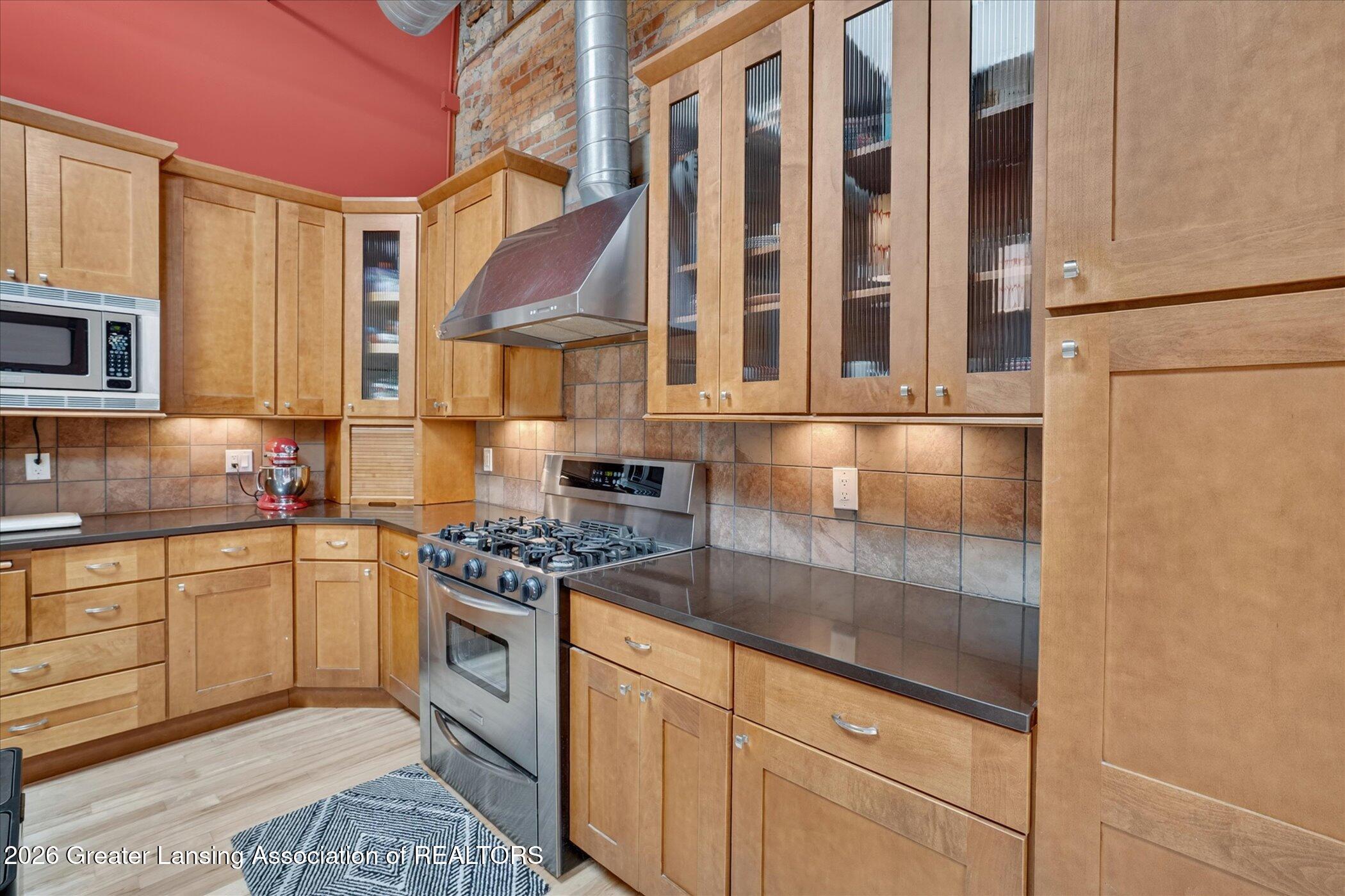 214 S Washington Square 4