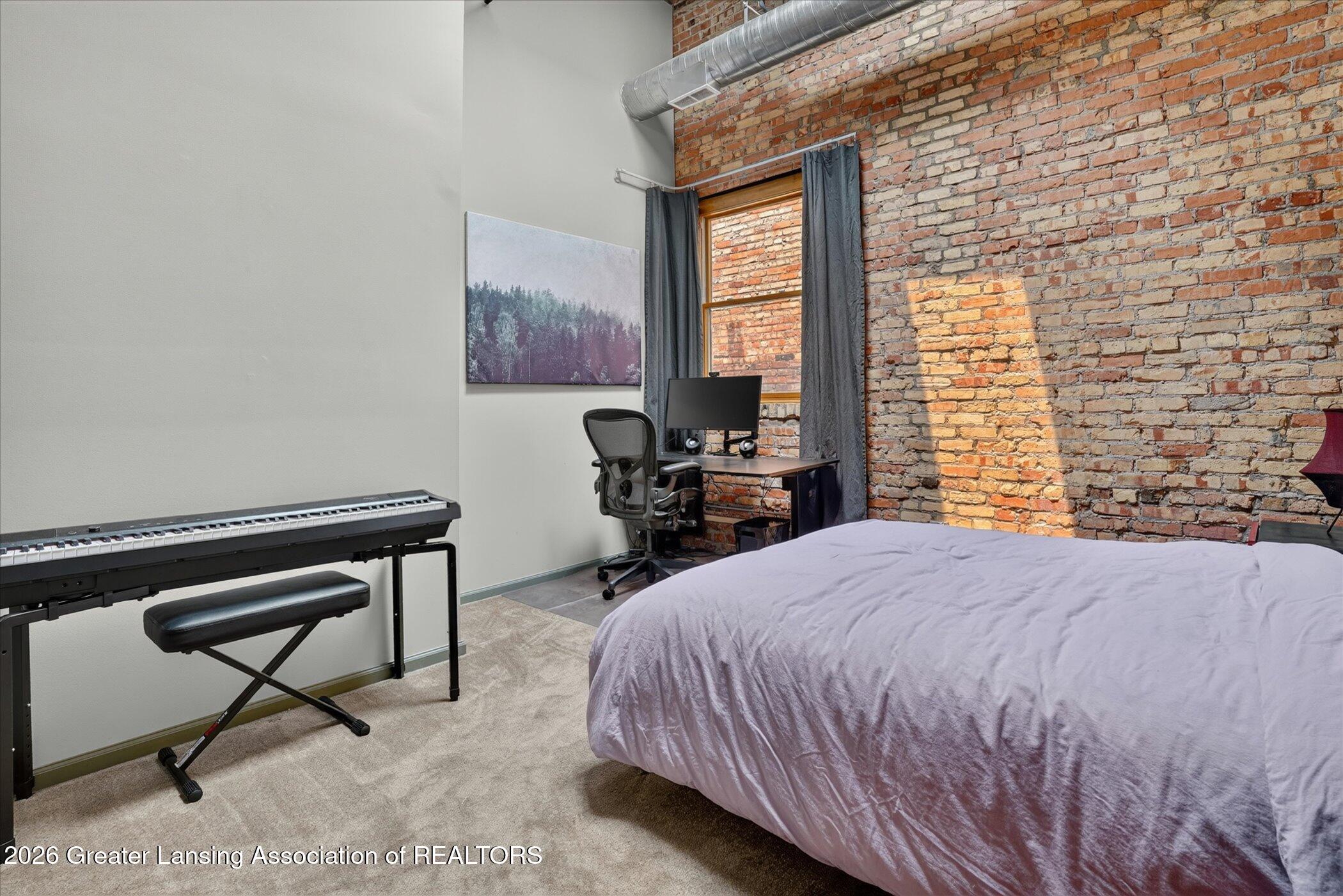 214 S Washington Square 4