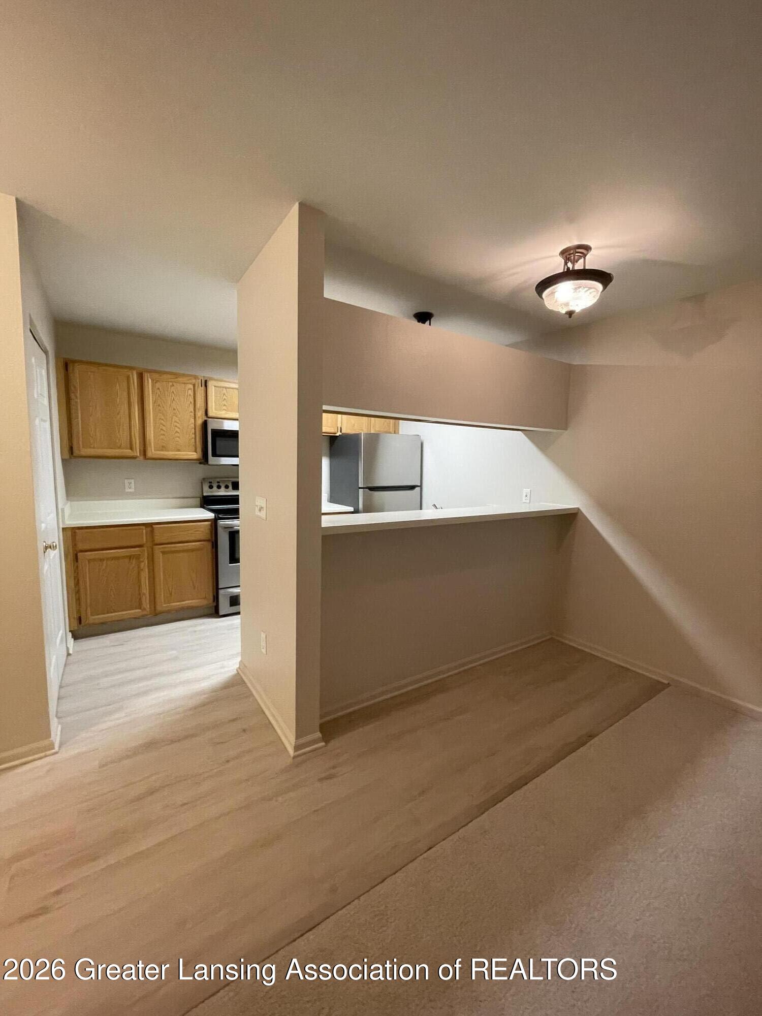 607 Curzon Court 103