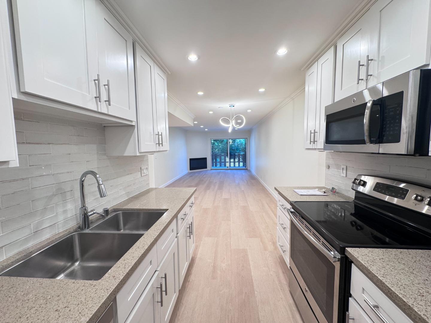 101 2nd ST 5