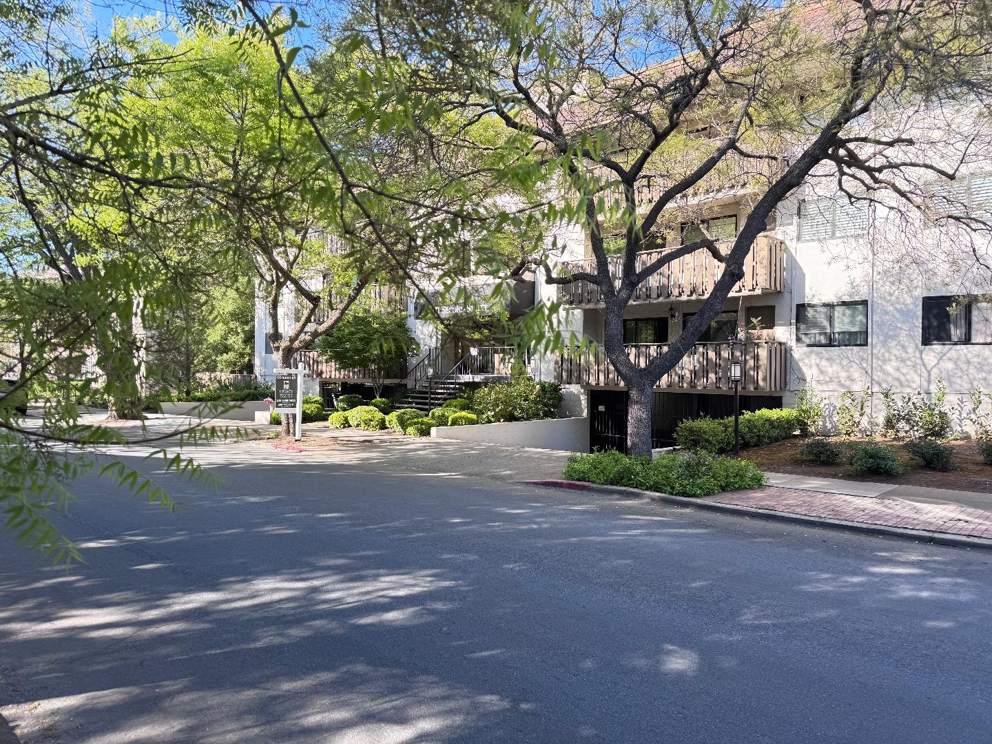 101 2nd ST 5
