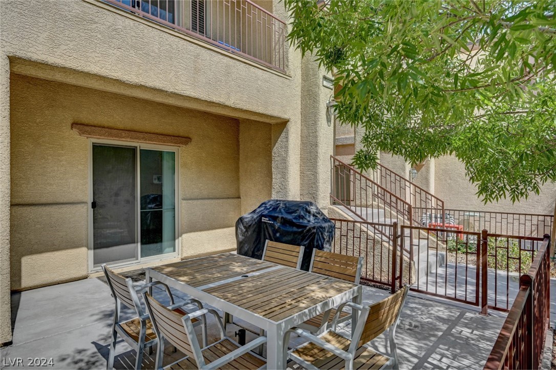 7604 Tiffany Lamp Court