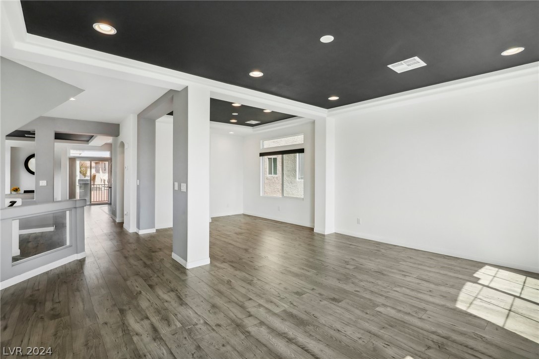 7695 Sandhaven Street