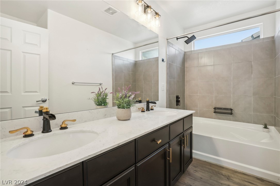 7695 Sandhaven Street