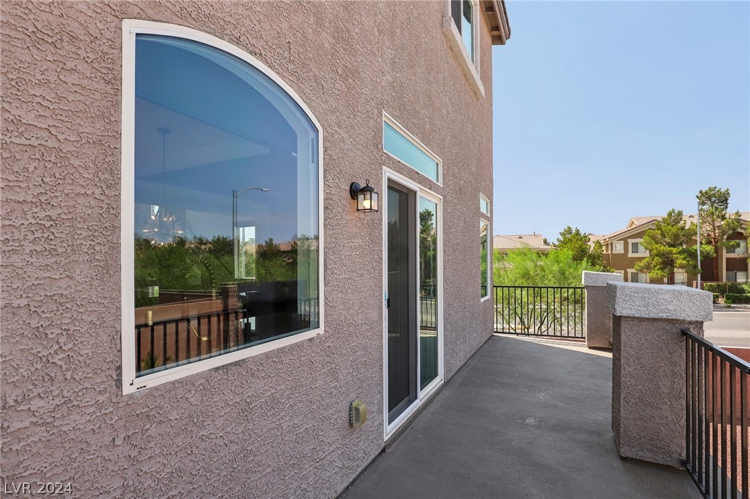 7695 Sandhaven Street