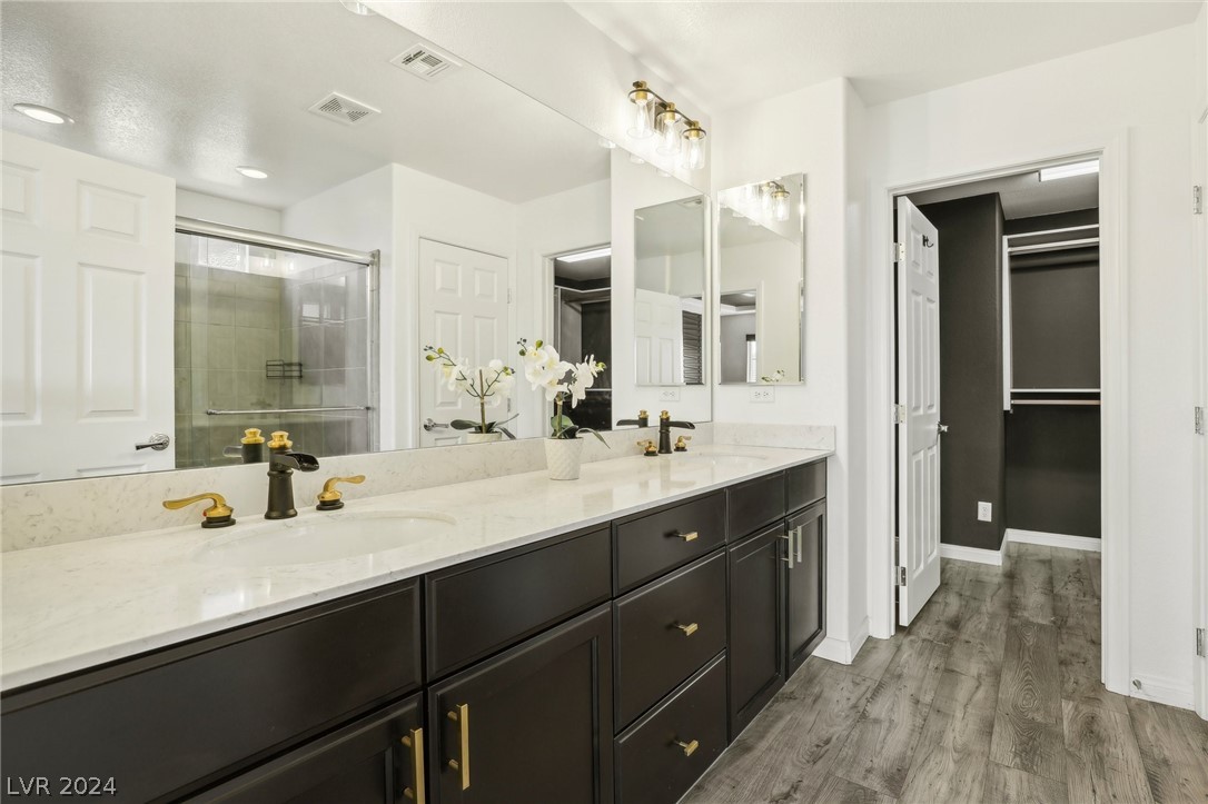 7695 Sandhaven Street