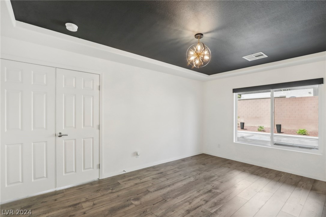 7695 Sandhaven Street