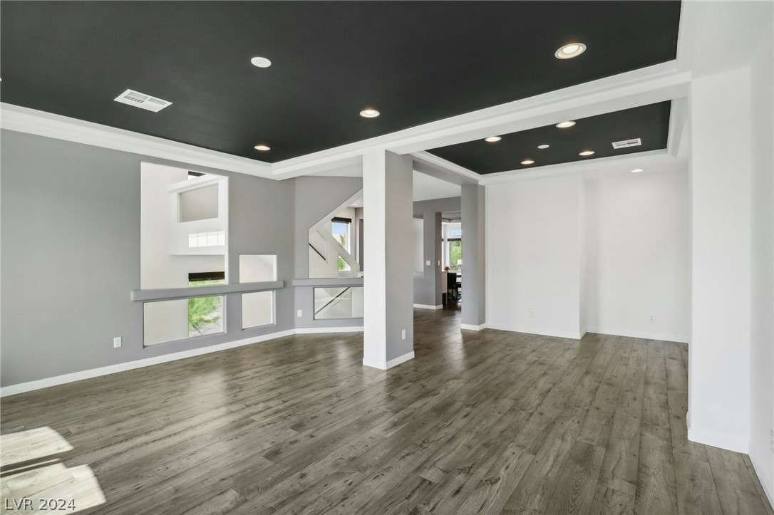 7695 Sandhaven Street