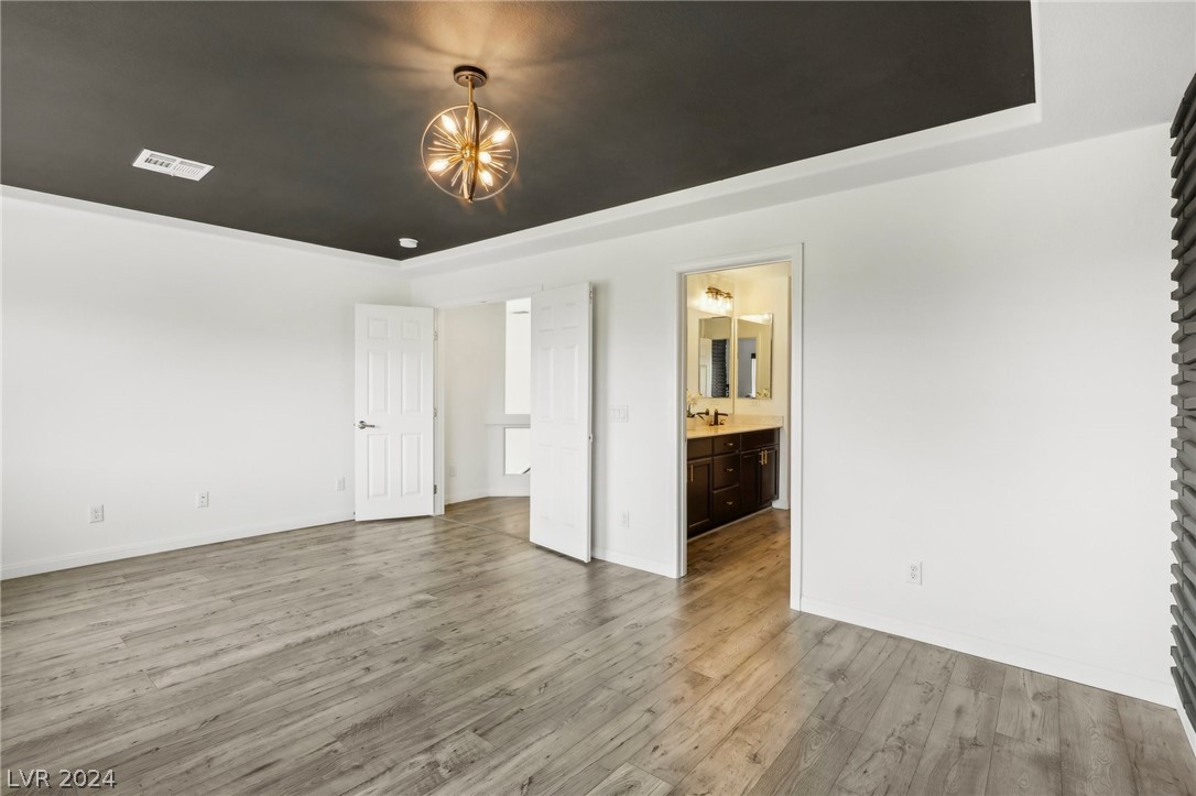 7695 Sandhaven Street