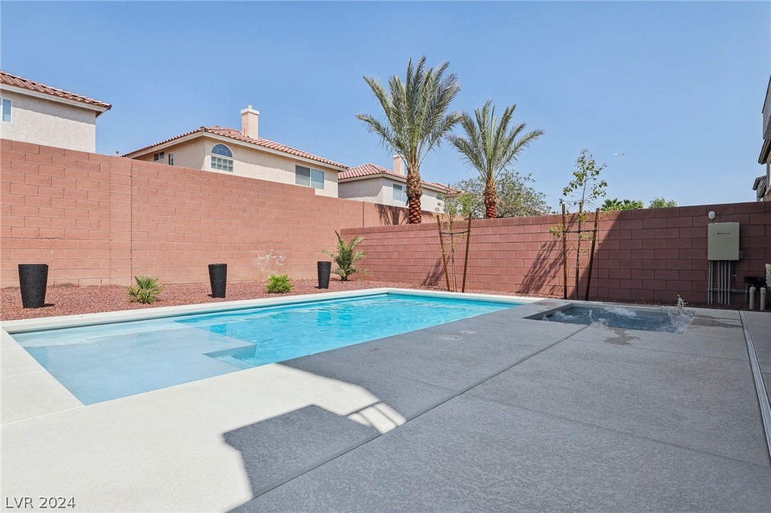 7695 Sandhaven Street