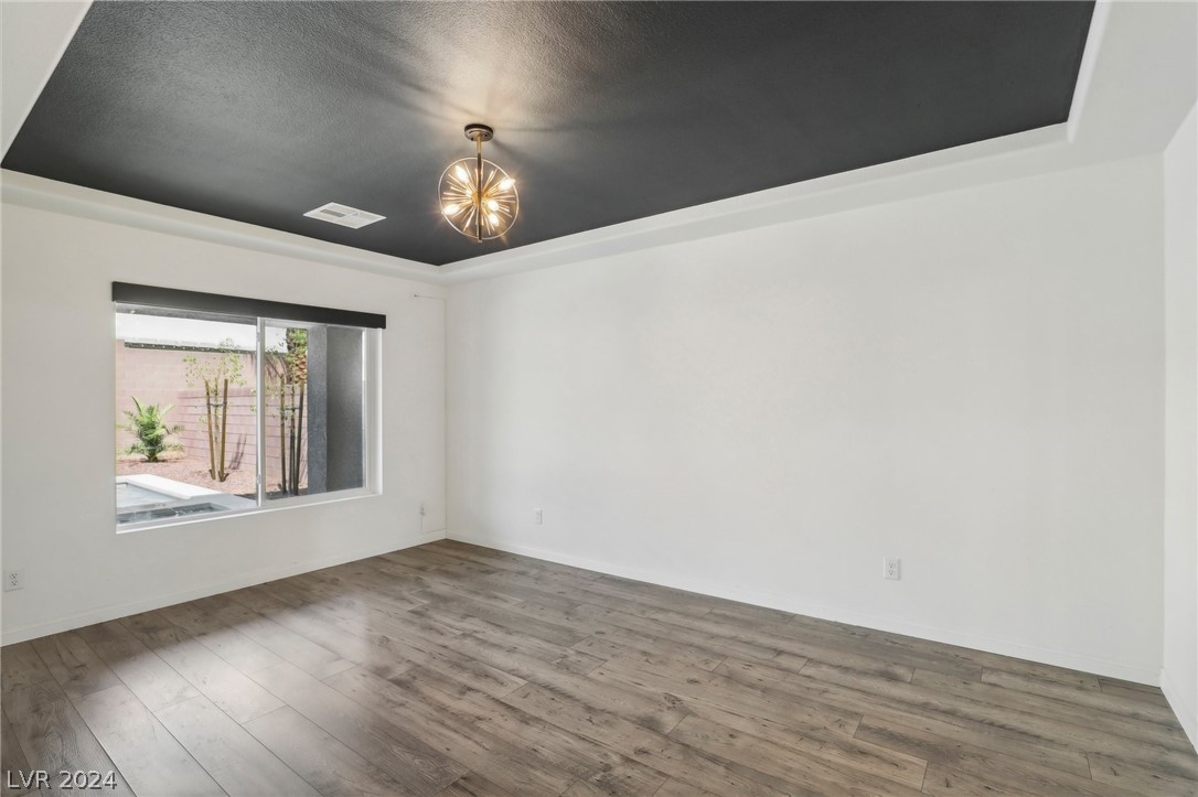 7695 Sandhaven Street