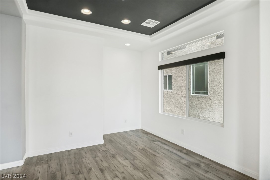 7695 Sandhaven Street