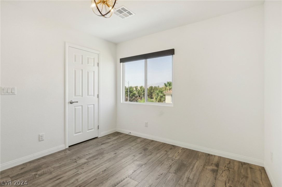 7695 Sandhaven Street