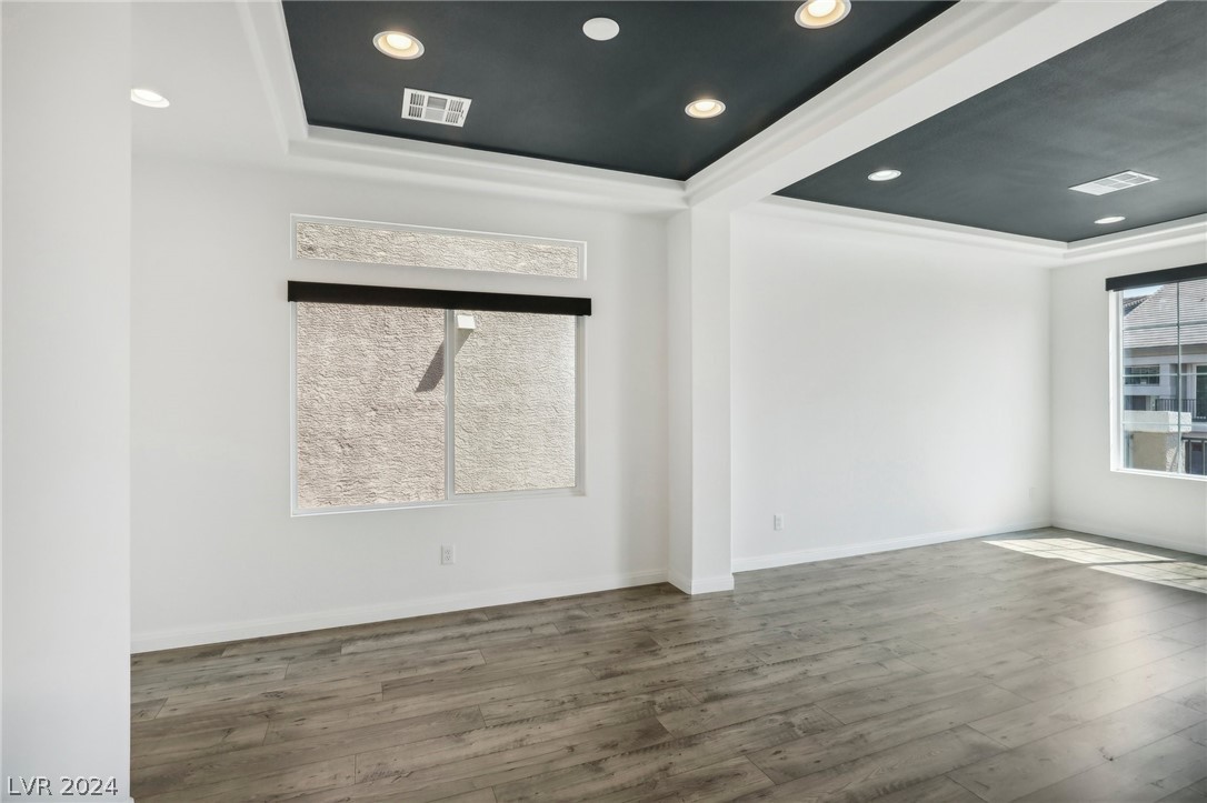 7695 Sandhaven Street