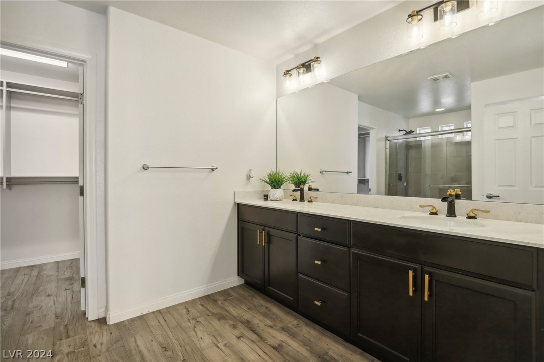 7695 Sandhaven Street