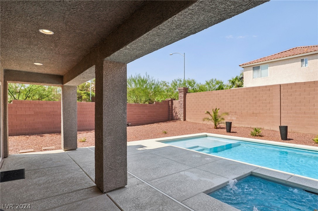 7695 Sandhaven Street