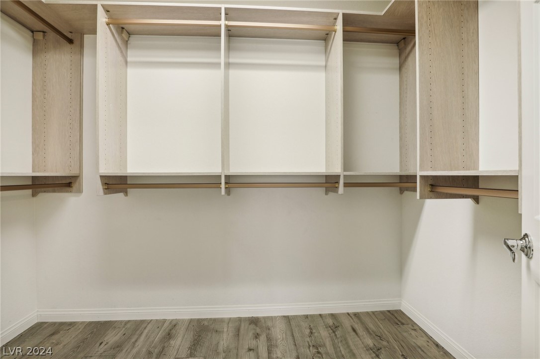 7695 Sandhaven Street