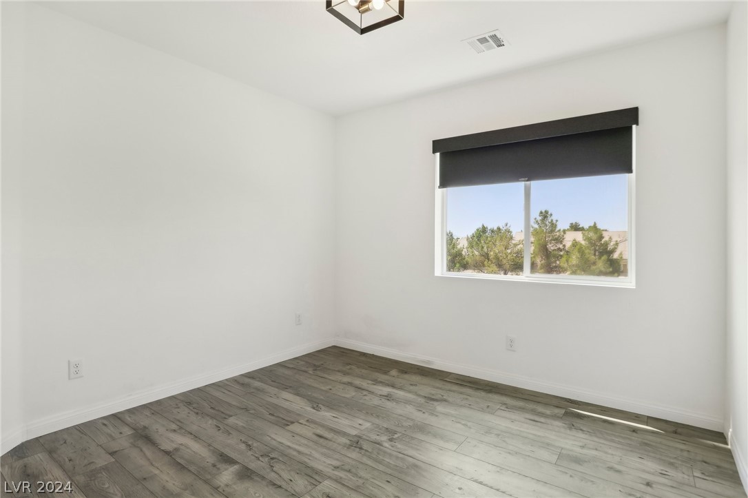 7695 Sandhaven Street