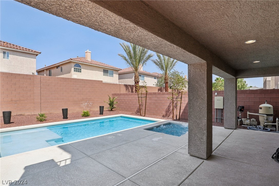 7695 Sandhaven Street