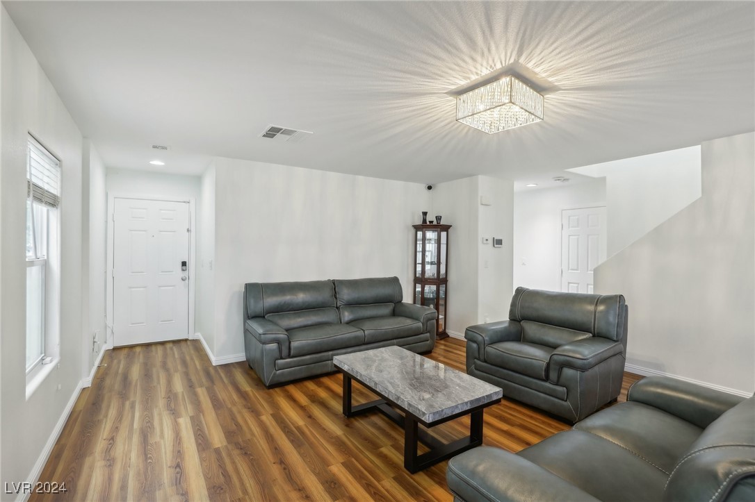 5532 South Riley Street