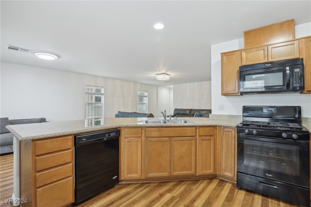 5532 South Riley Street