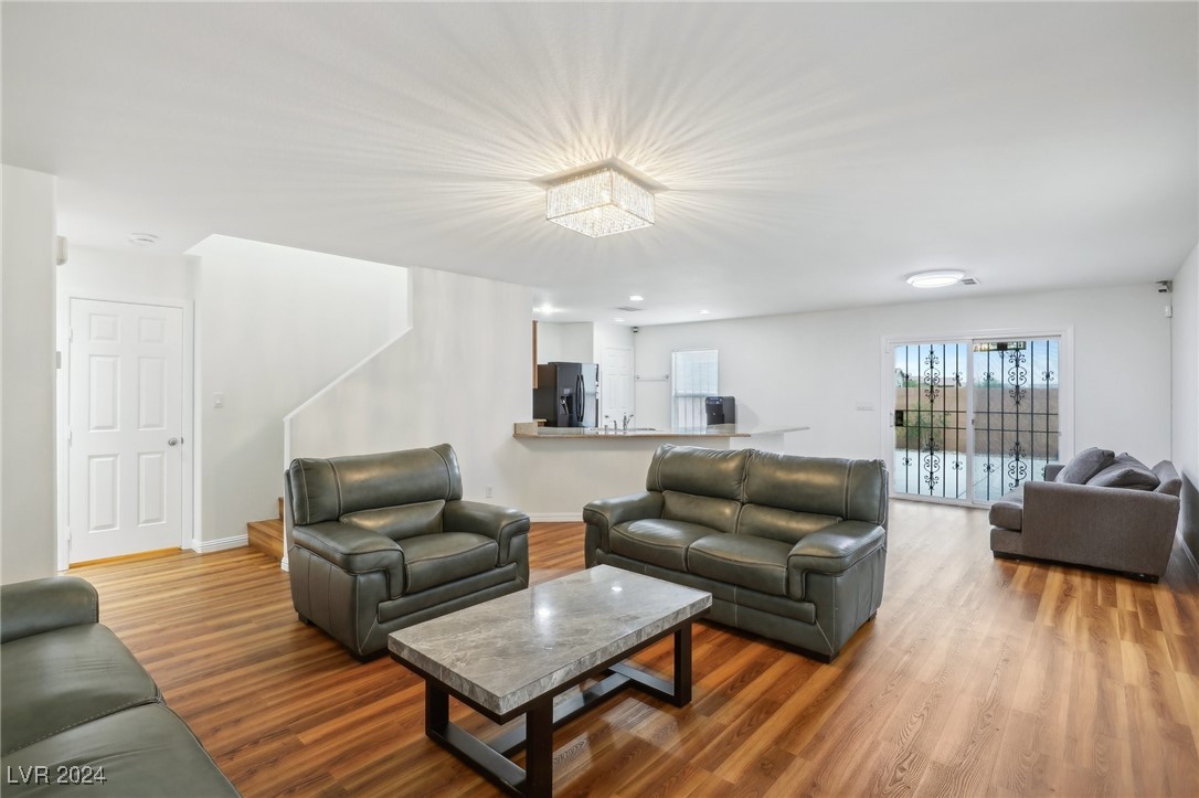 5532 South Riley Street