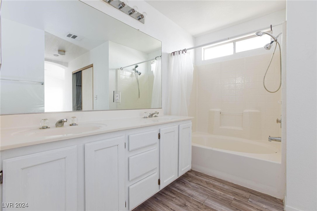 7504 Littleton Avenue