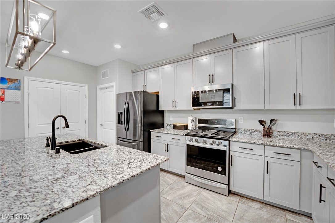 7553 Mojave Wind Avenue