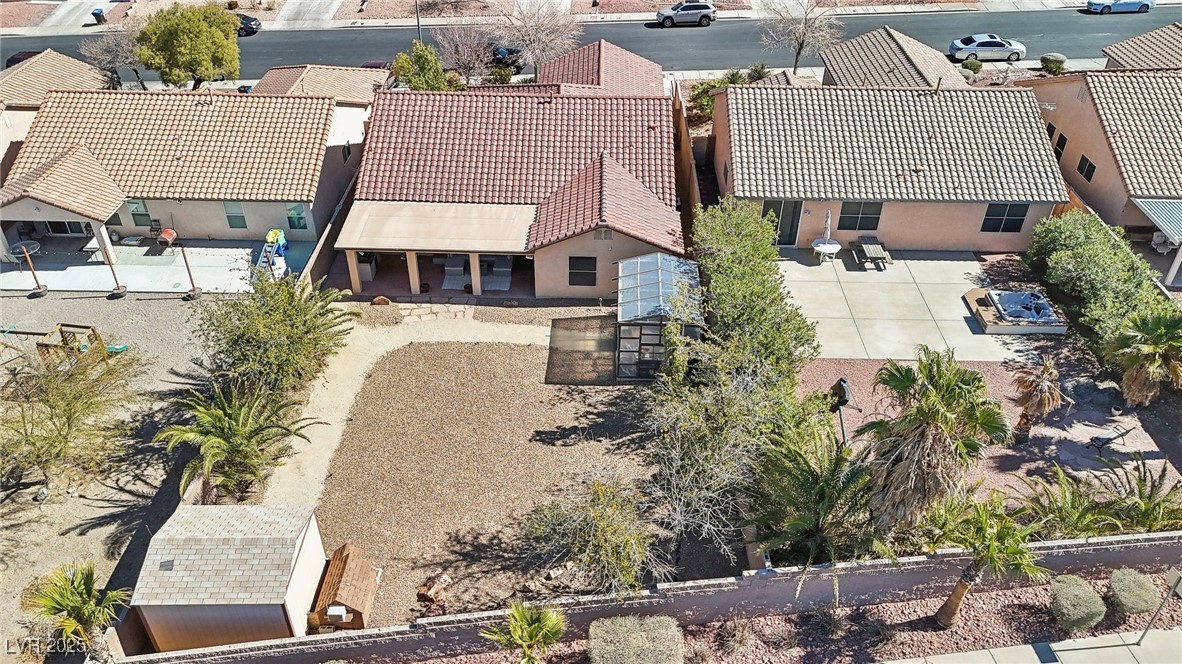 1011 Amber Gate Street
