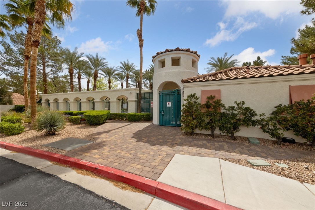 274 Pear Meadow Street