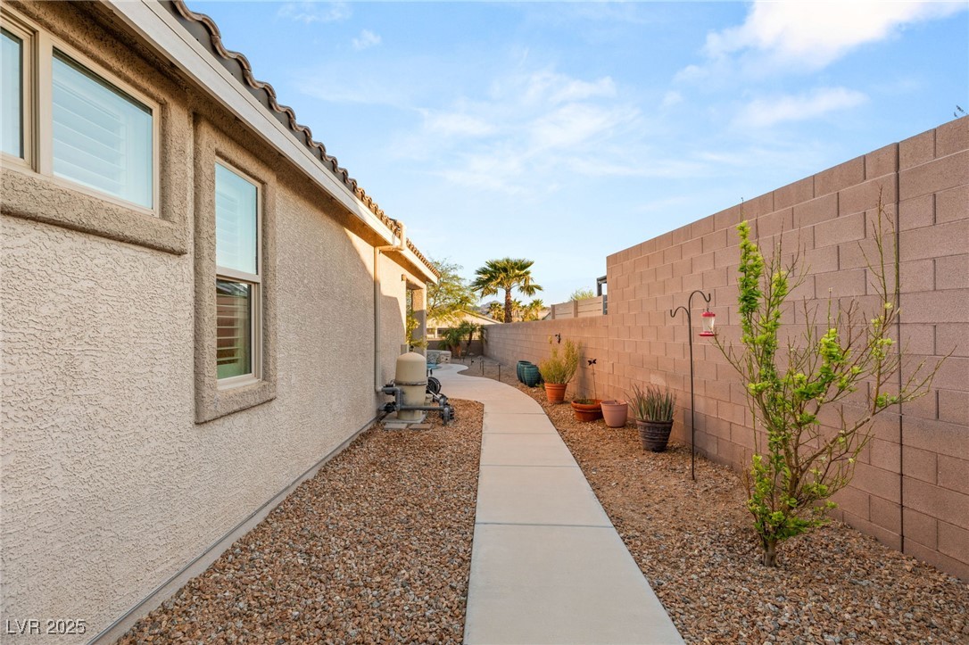 1657 Singing Sands Avenue