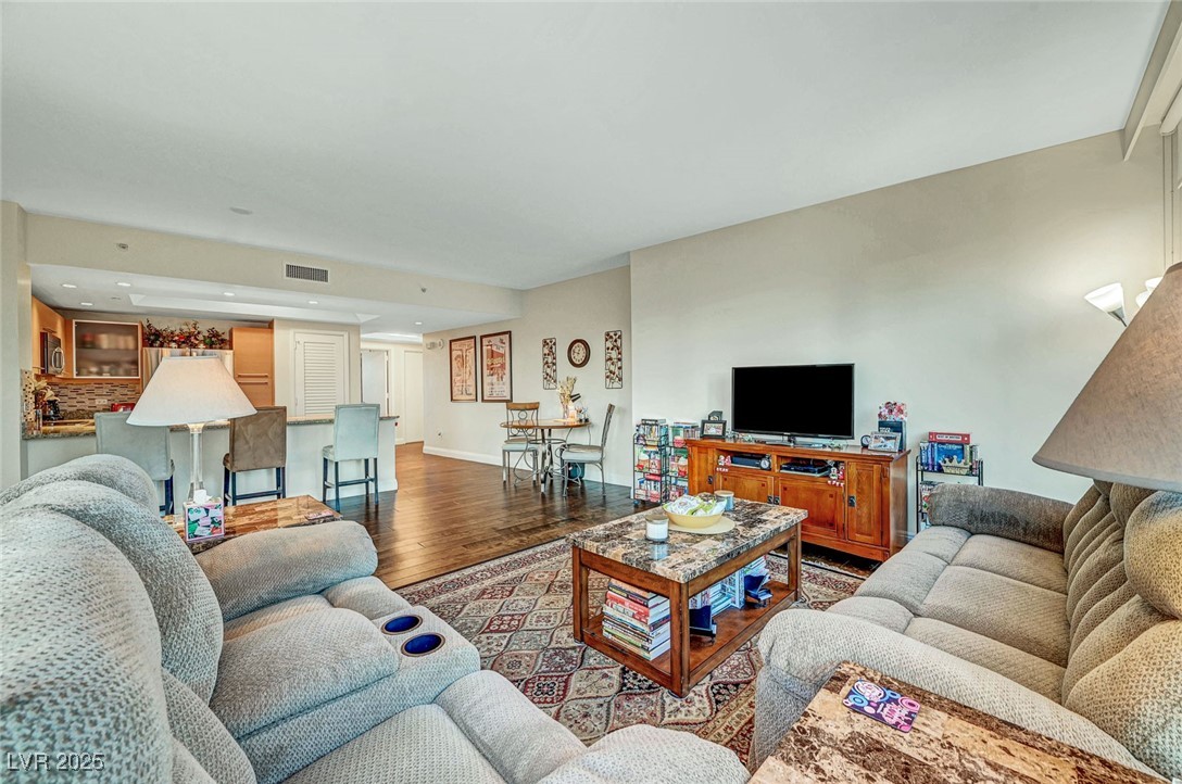 222 Karen Avenue 601