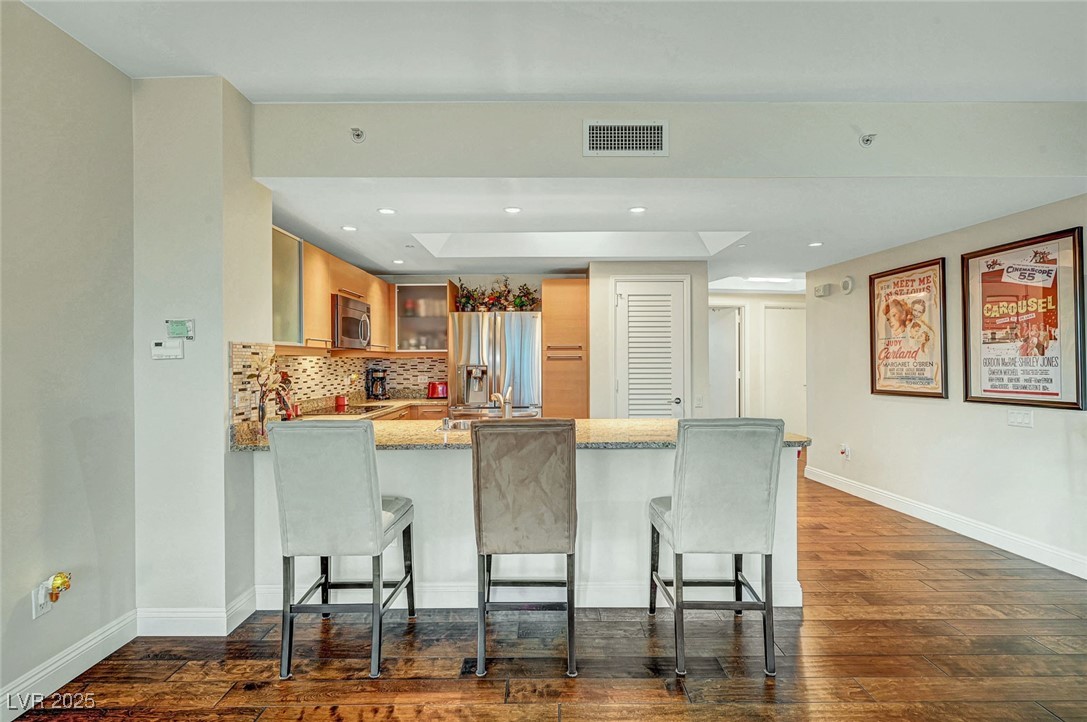 222 Karen Avenue 601