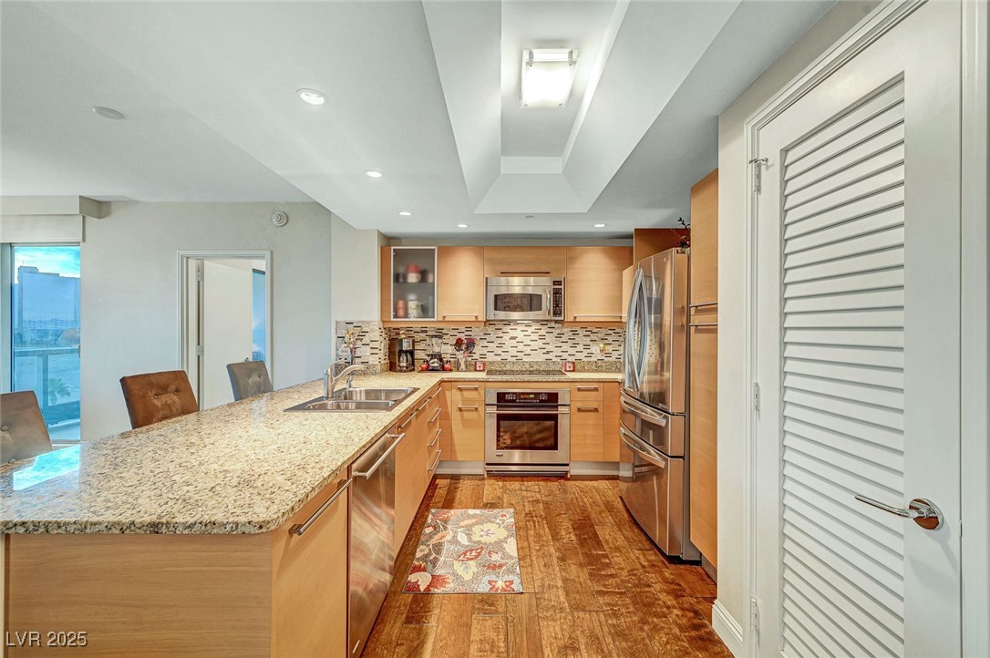 222 Karen Avenue 601