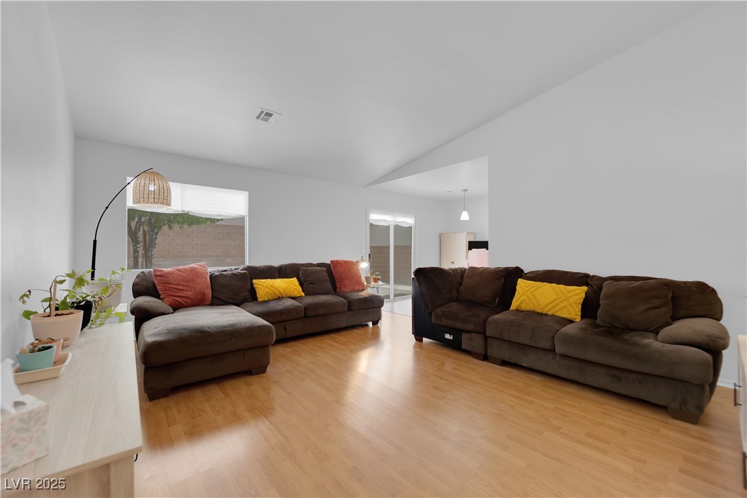 3102 Honeysuckle Avenue